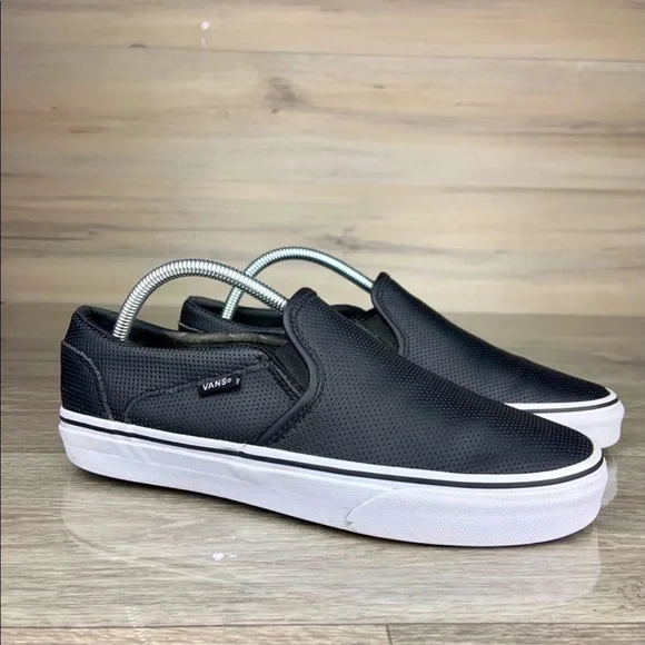 Black Leather Vans size 10 - Picture 1 of 3